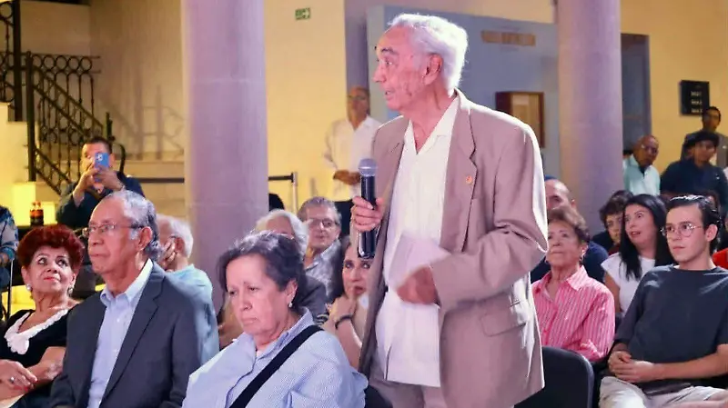El público participó en una sesión de preguntas y respuestas